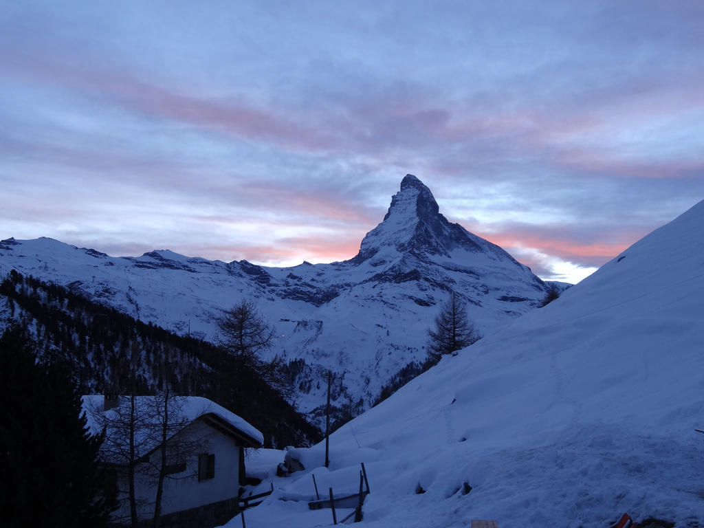 Caya Bijou Im Herzen Von Zermatt Buitenkant foto